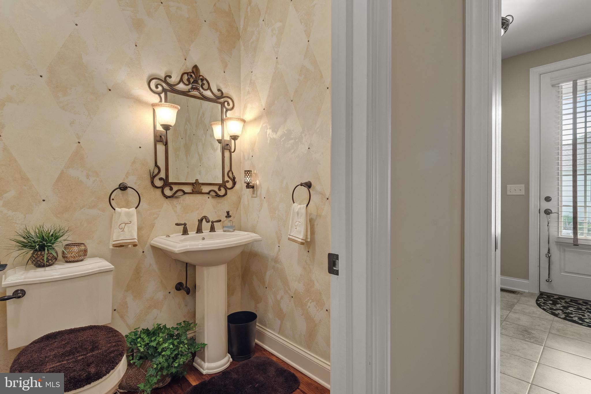 HAMPDEN SUMMIT - Residential