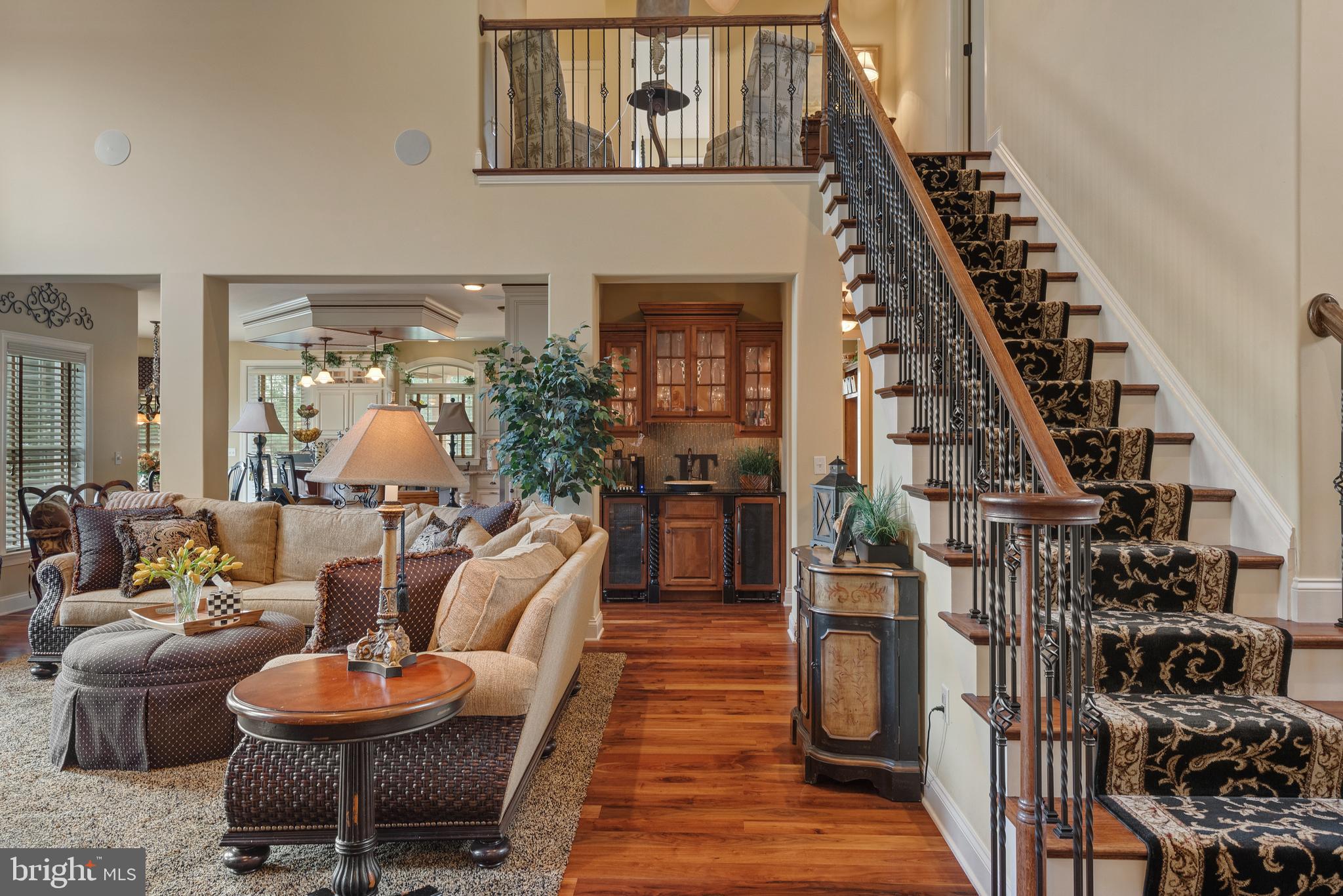 HAMPDEN SUMMIT - Residential