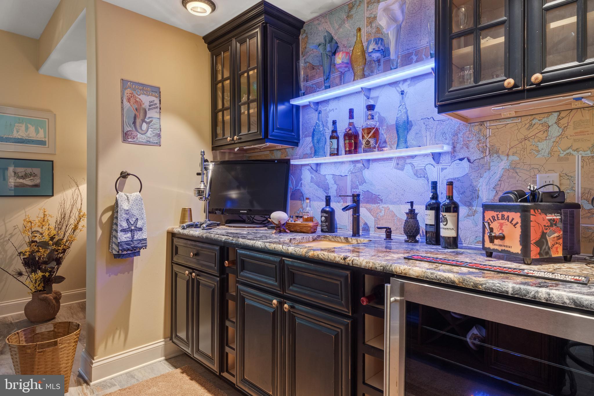 HAMPDEN SUMMIT - Residential