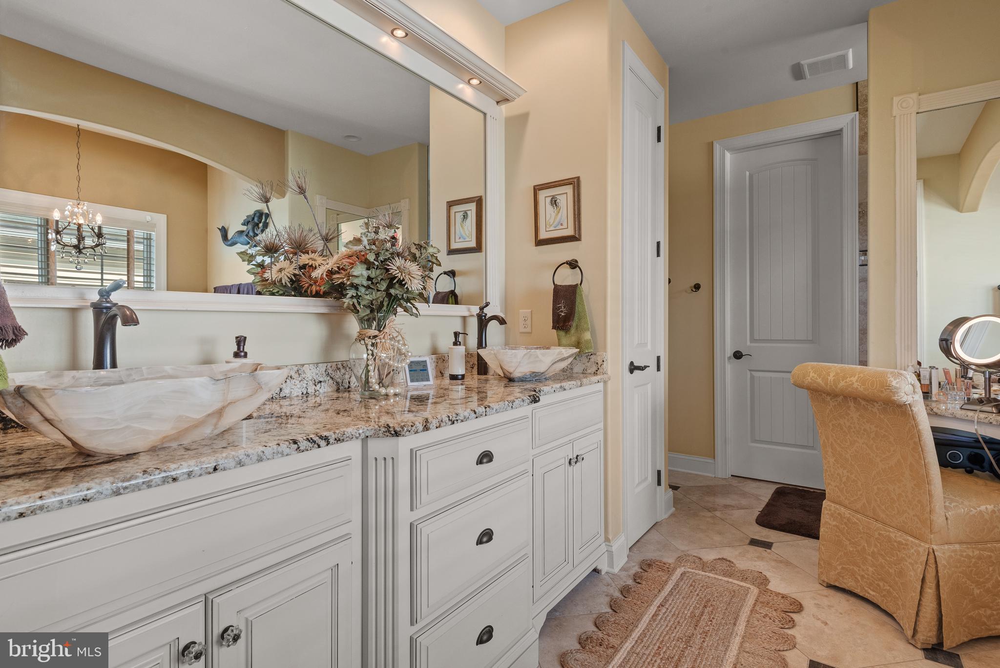 HAMPDEN SUMMIT - Residential