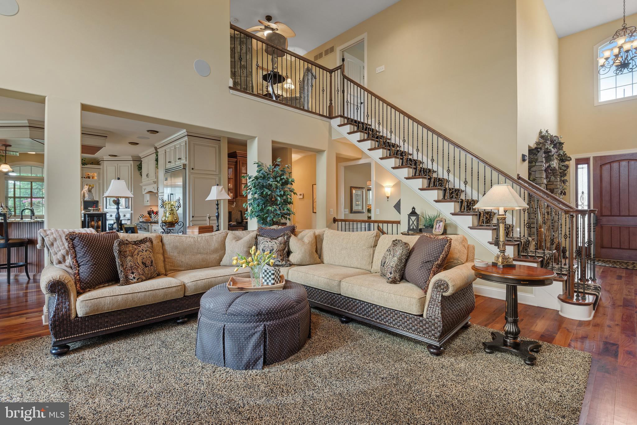 HAMPDEN SUMMIT - Residential