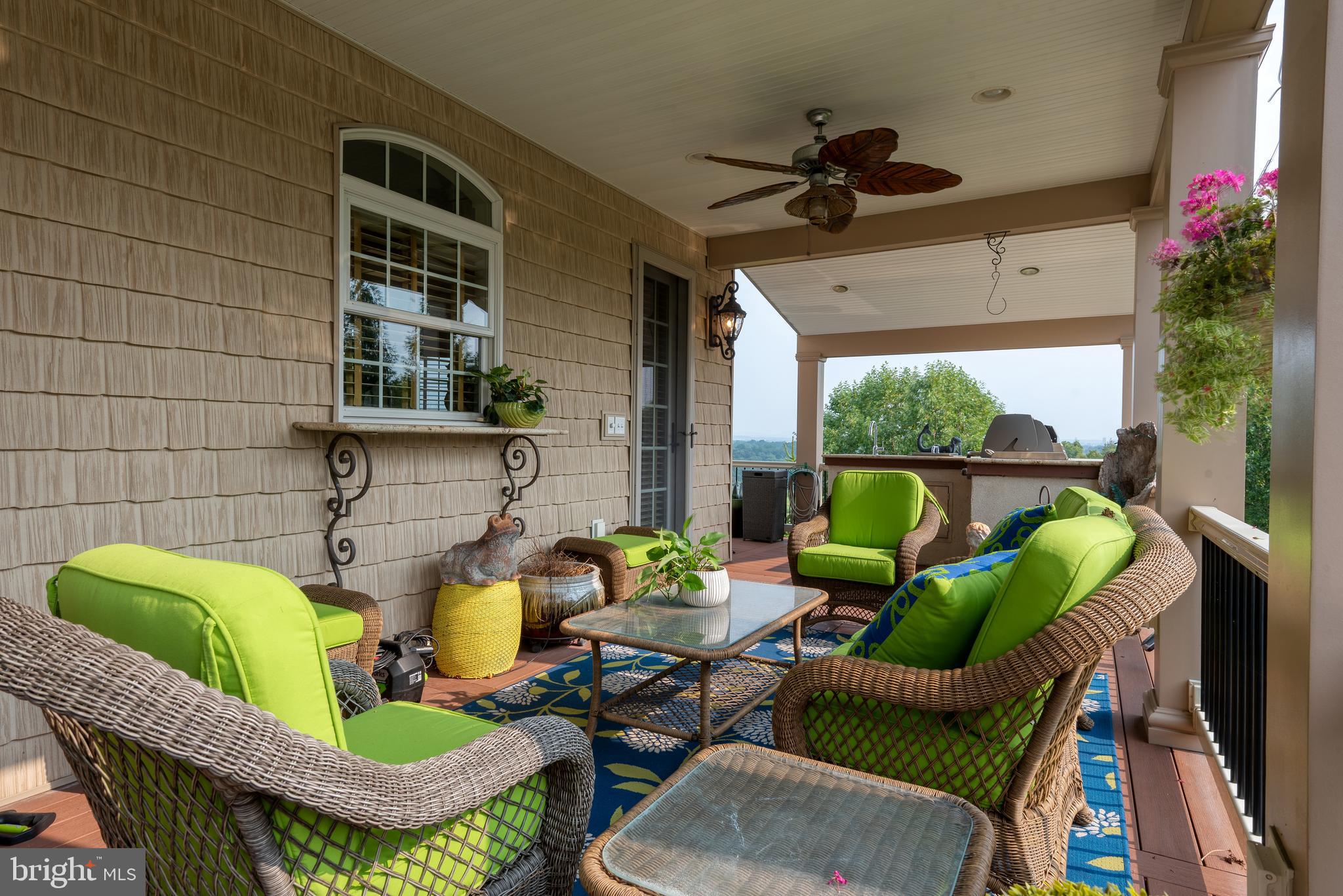 HAMPDEN SUMMIT - Residential