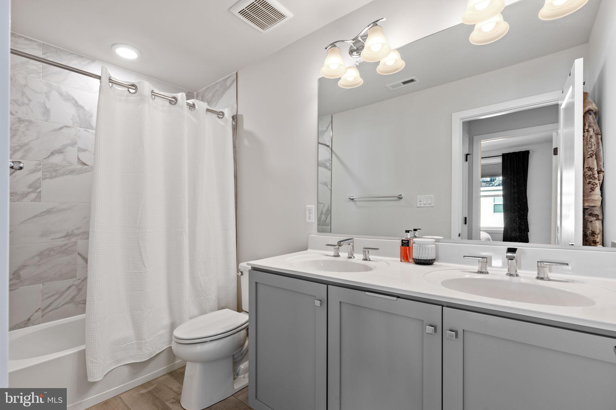 WEST CHESTER CROSSING - Residential