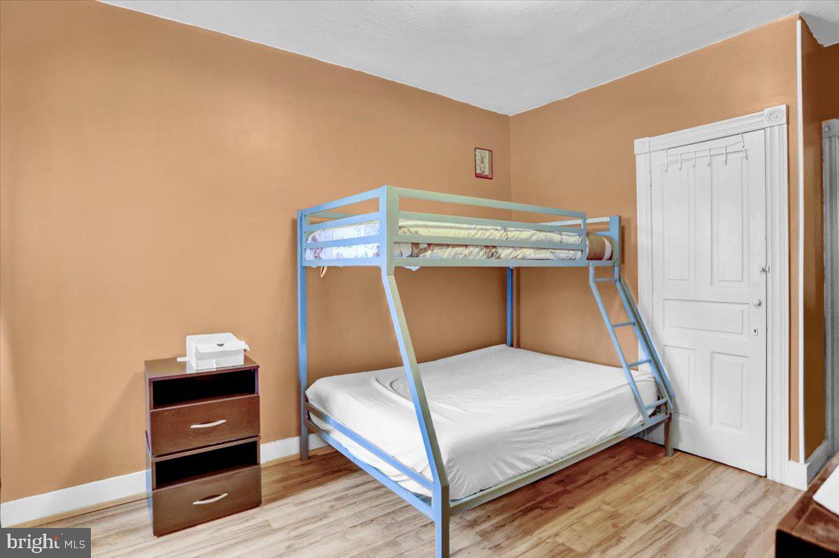 NORTHWEST READING - Residential