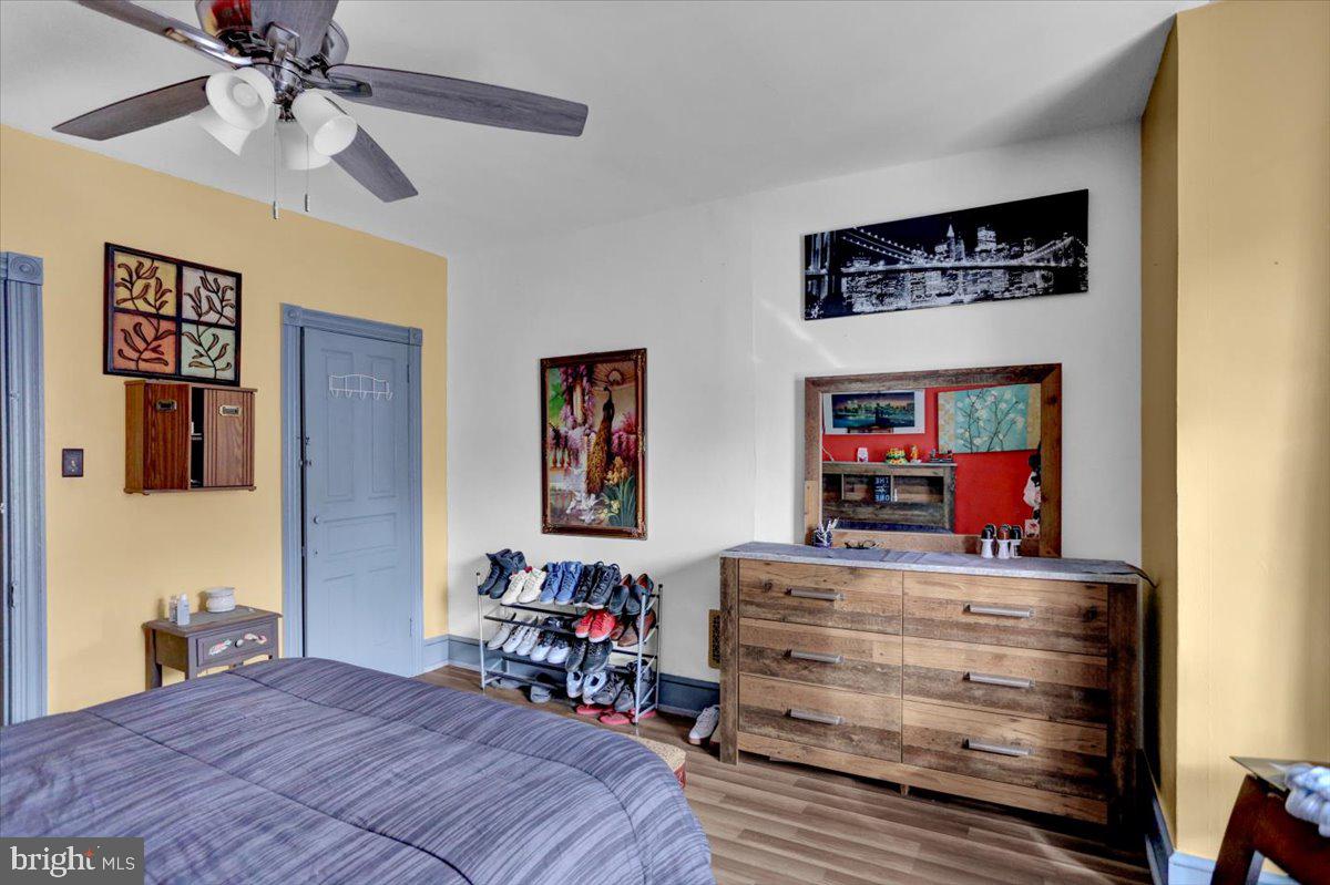 NORTHWEST READING - Residential