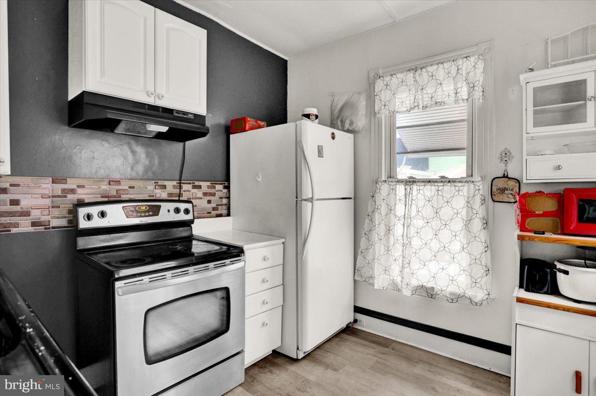 NORTHWEST READING - Residential