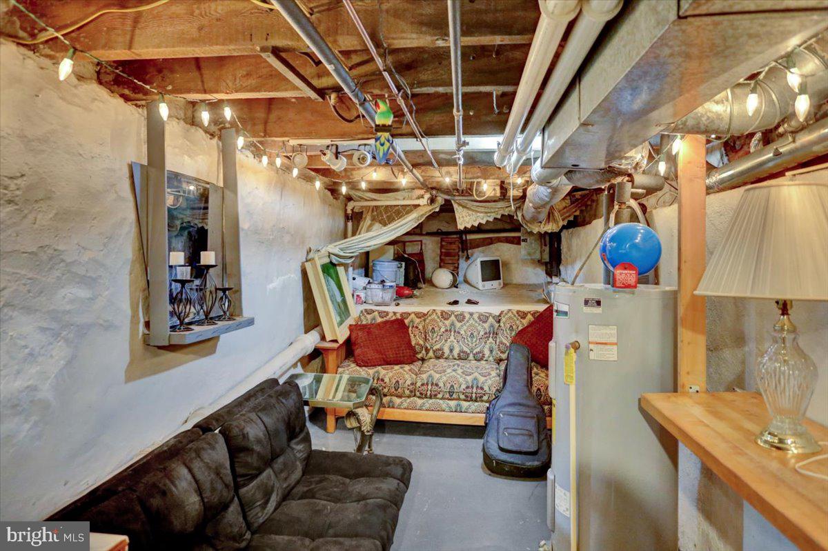 NORTHWEST READING - Residential