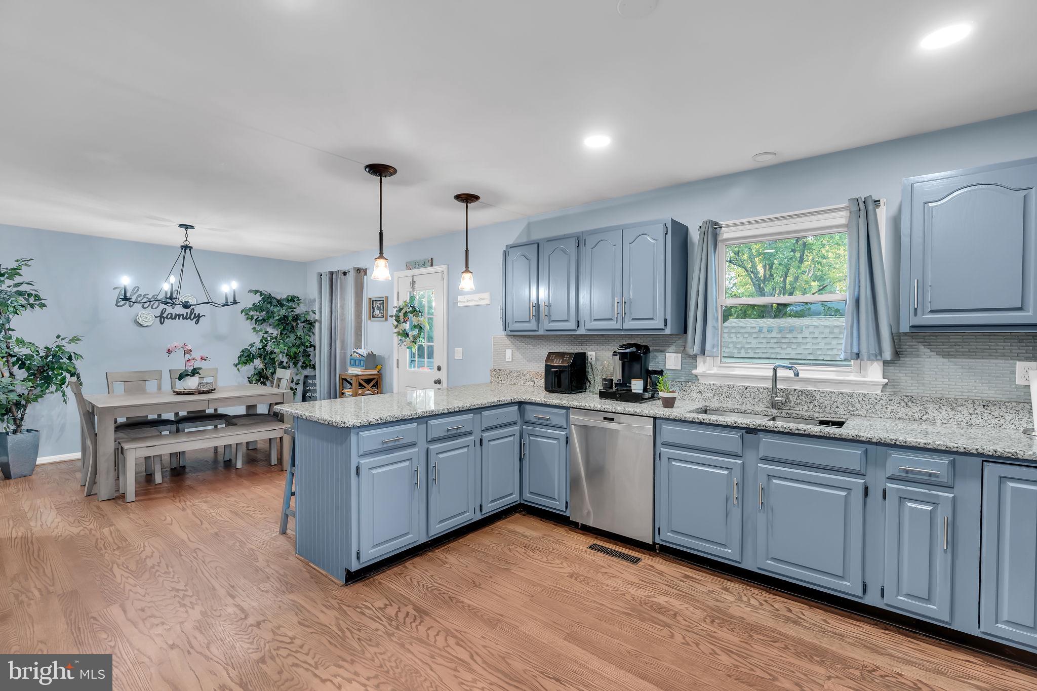 BELL AIR HEIGHTS - Residential