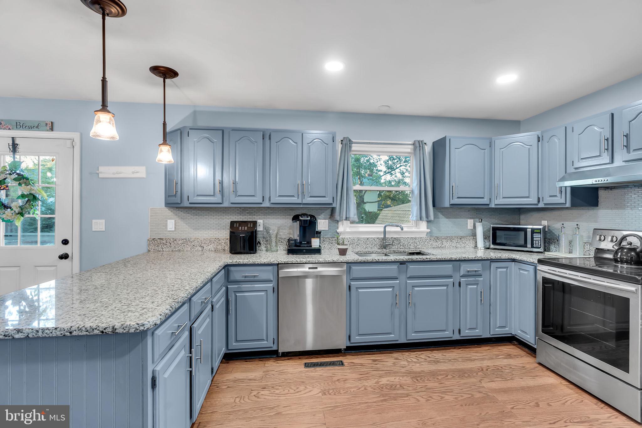 BELL AIR HEIGHTS - Residential