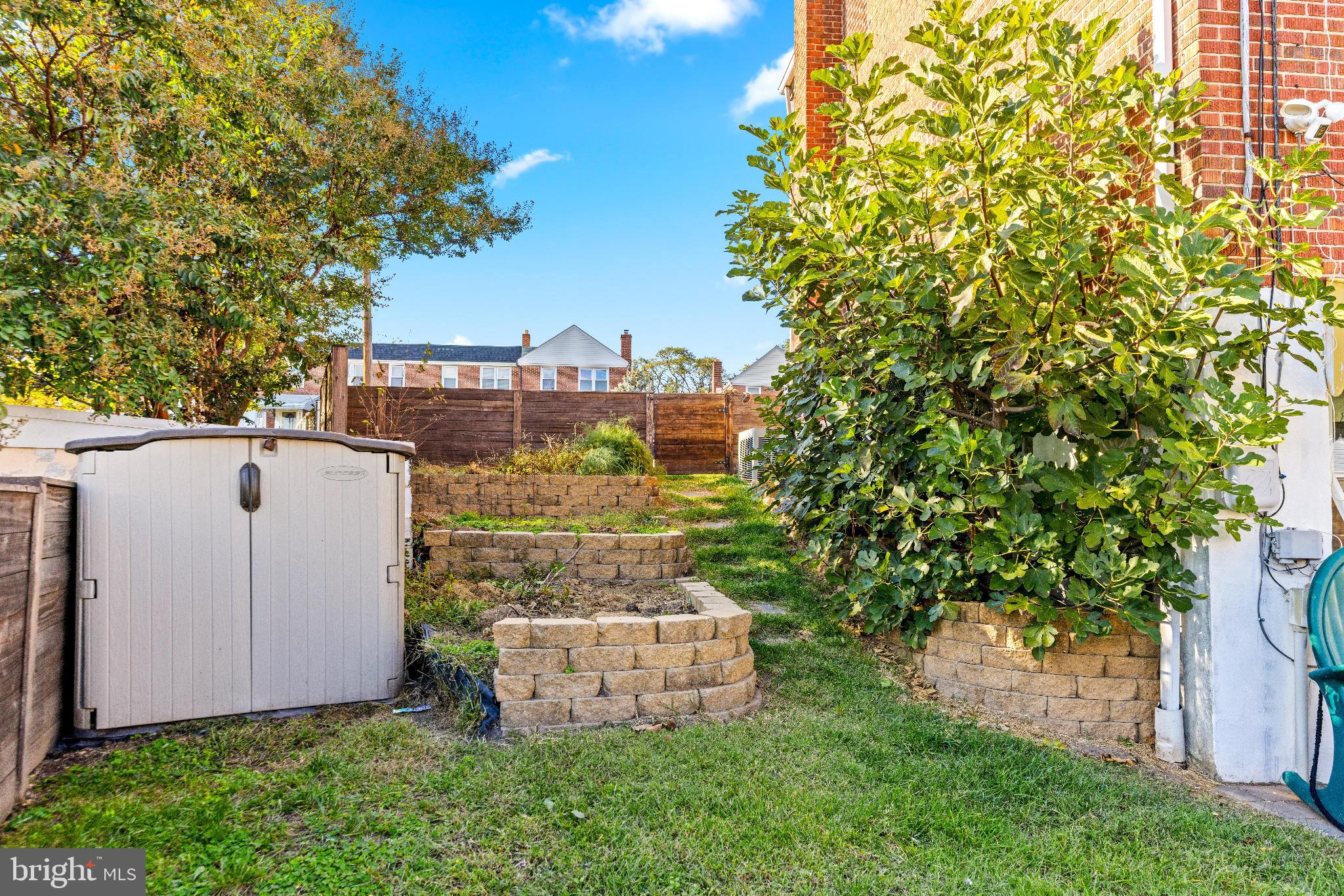 EASTFIELD - Residential