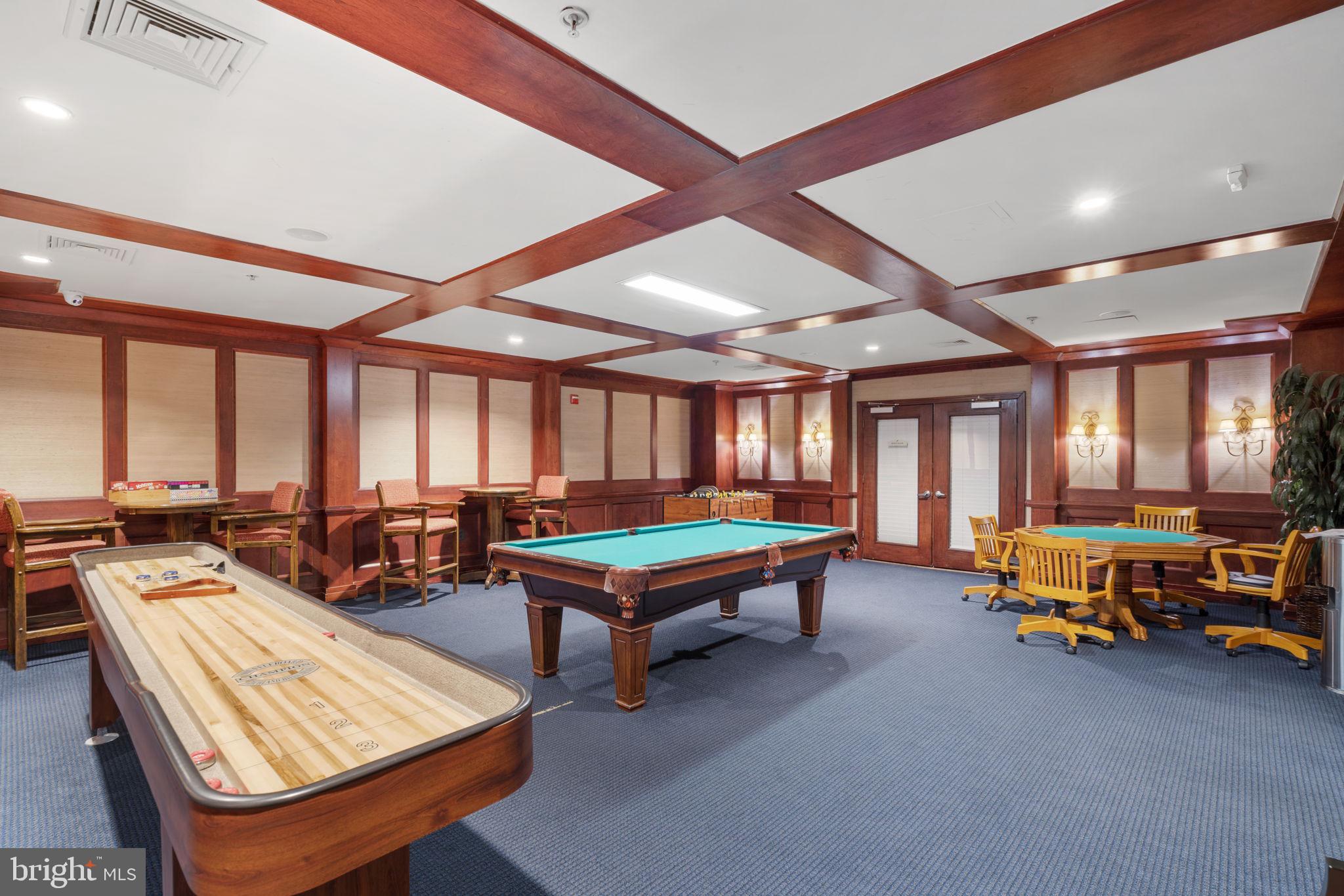 VIENNA METRO - Residential