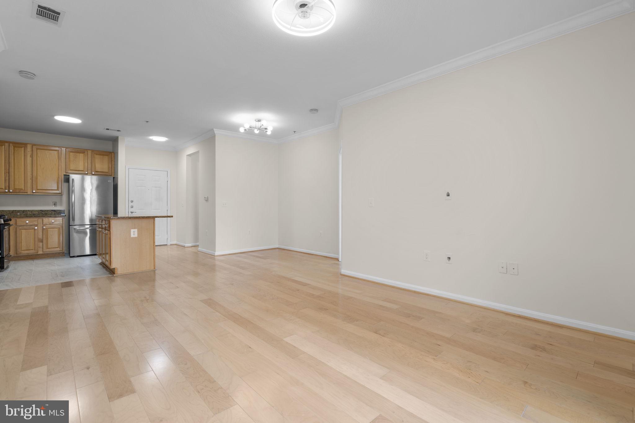 VIENNA METRO - Residential