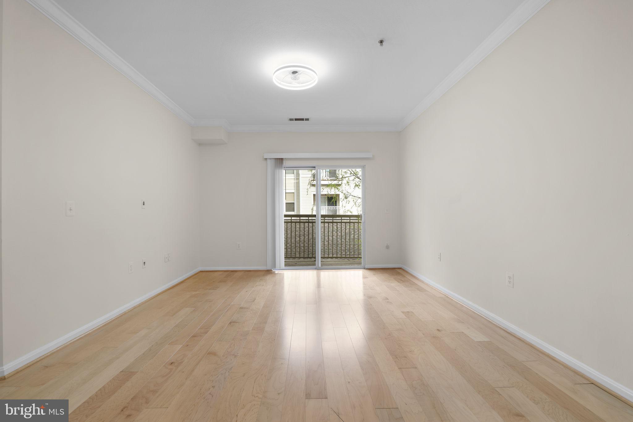 VIENNA METRO - Residential