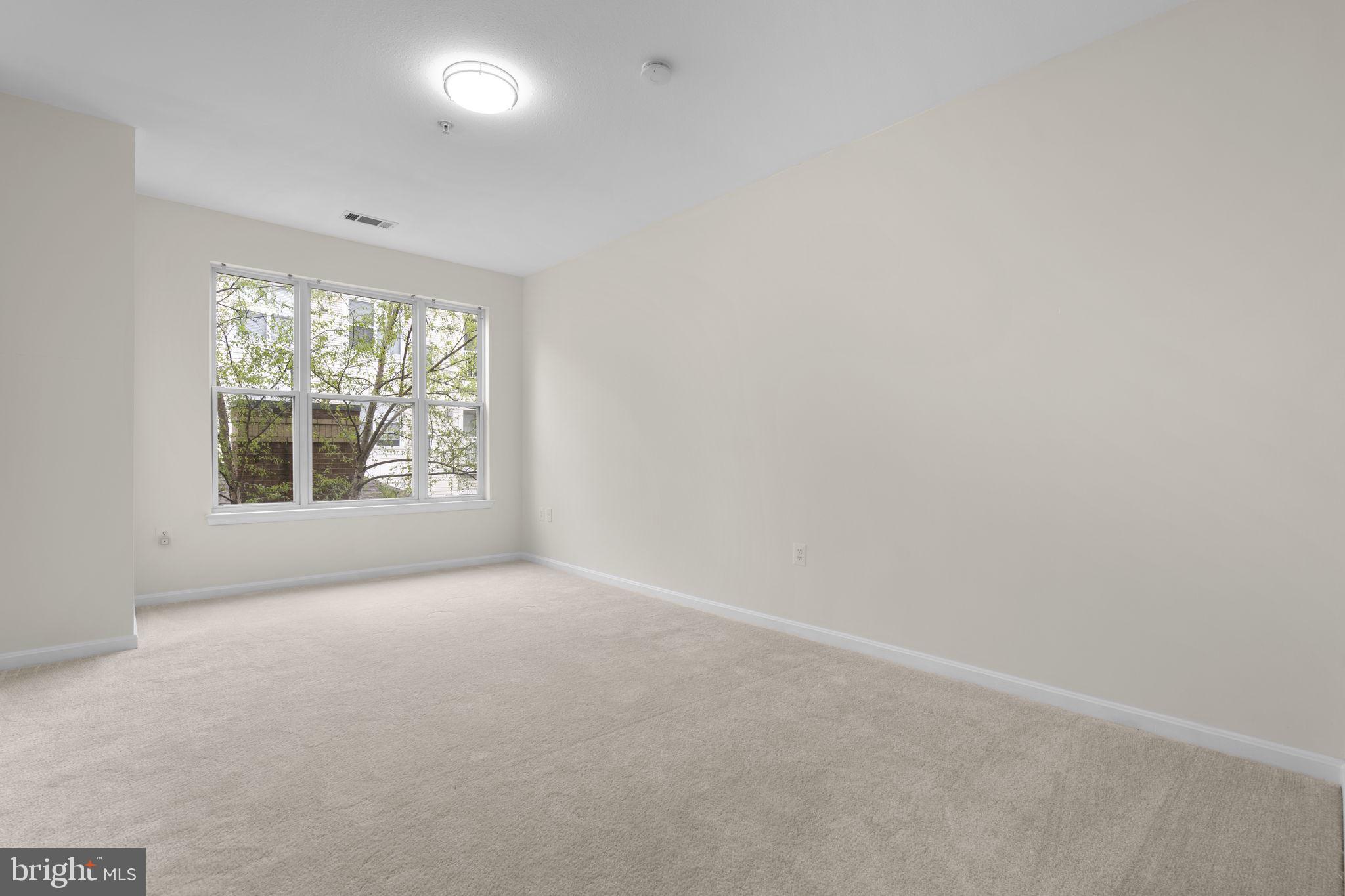 VIENNA METRO - Residential