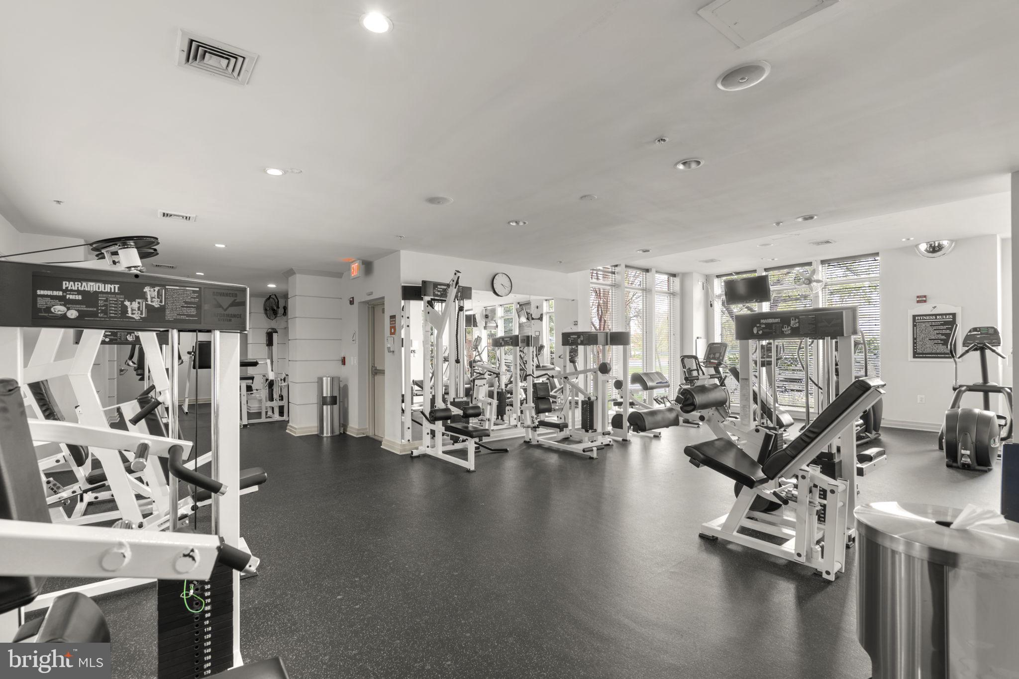 VIENNA METRO - Residential