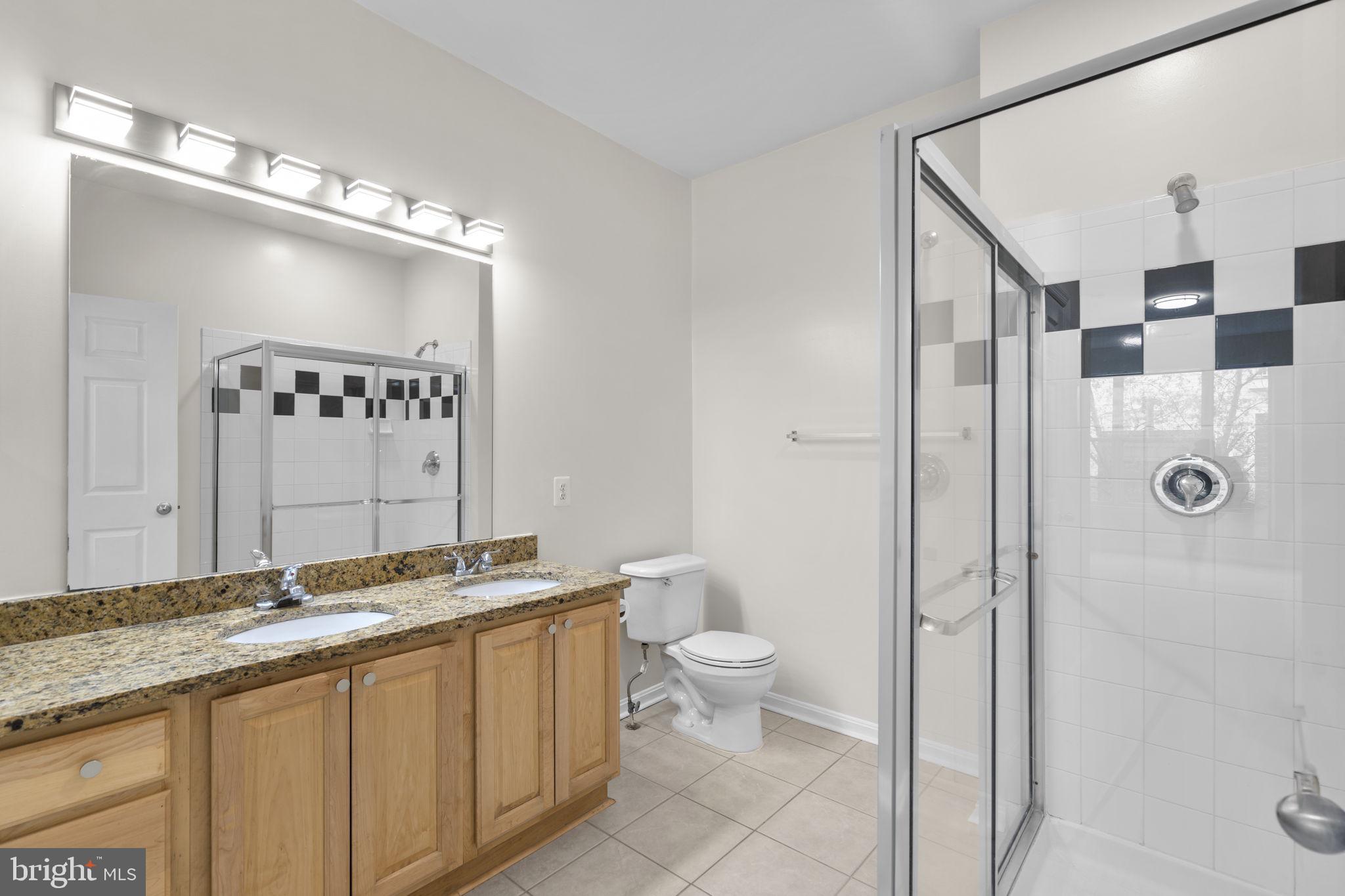 VIENNA METRO - Residential