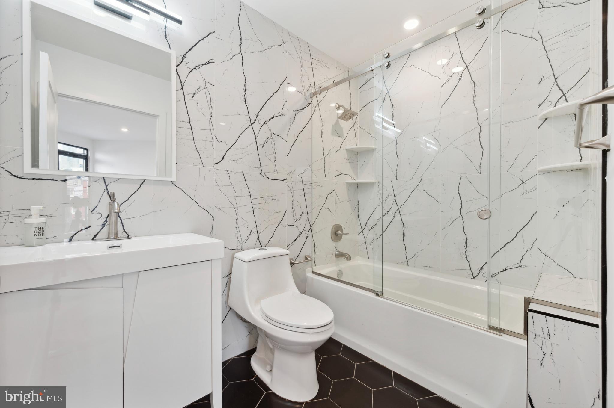 GRADUATE HOSPITAL - Residential Lease