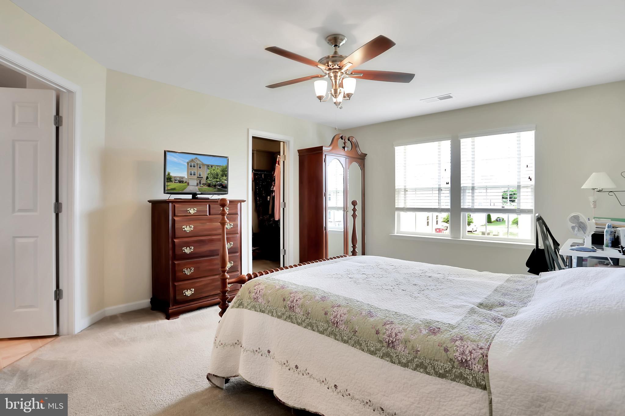 LAKELAND PLACE - Residential