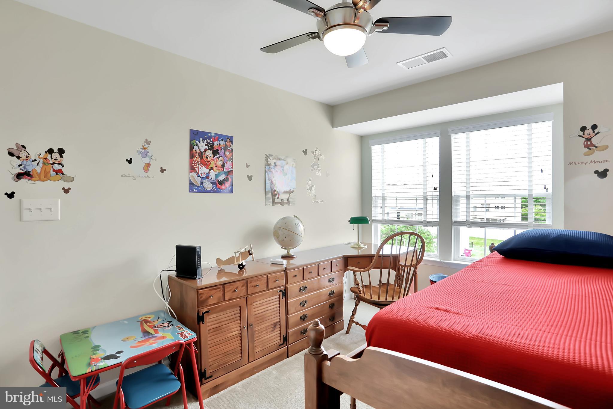 LAKELAND PLACE - Residential