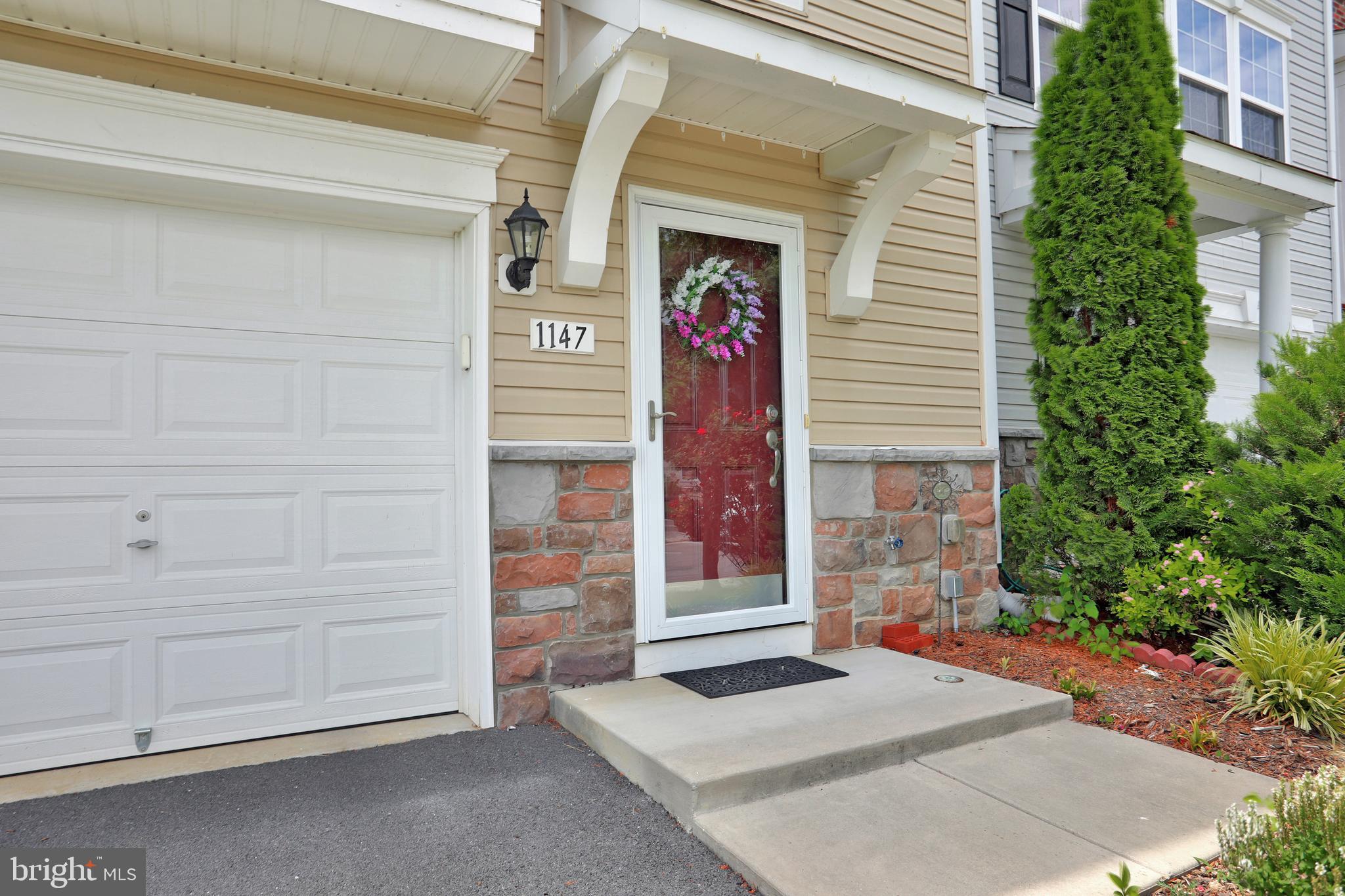 LAKELAND PLACE - Residential