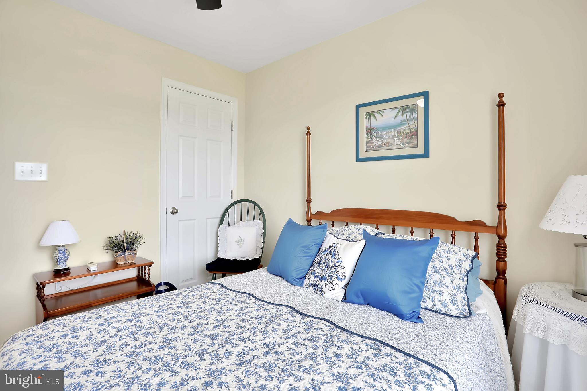 LAKELAND PLACE - Residential