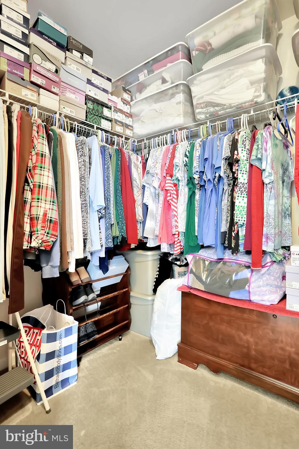 LAKELAND PLACE - Residential