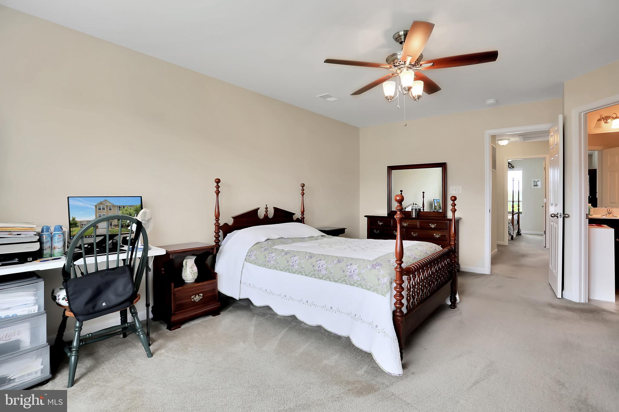 LAKELAND PLACE - Residential