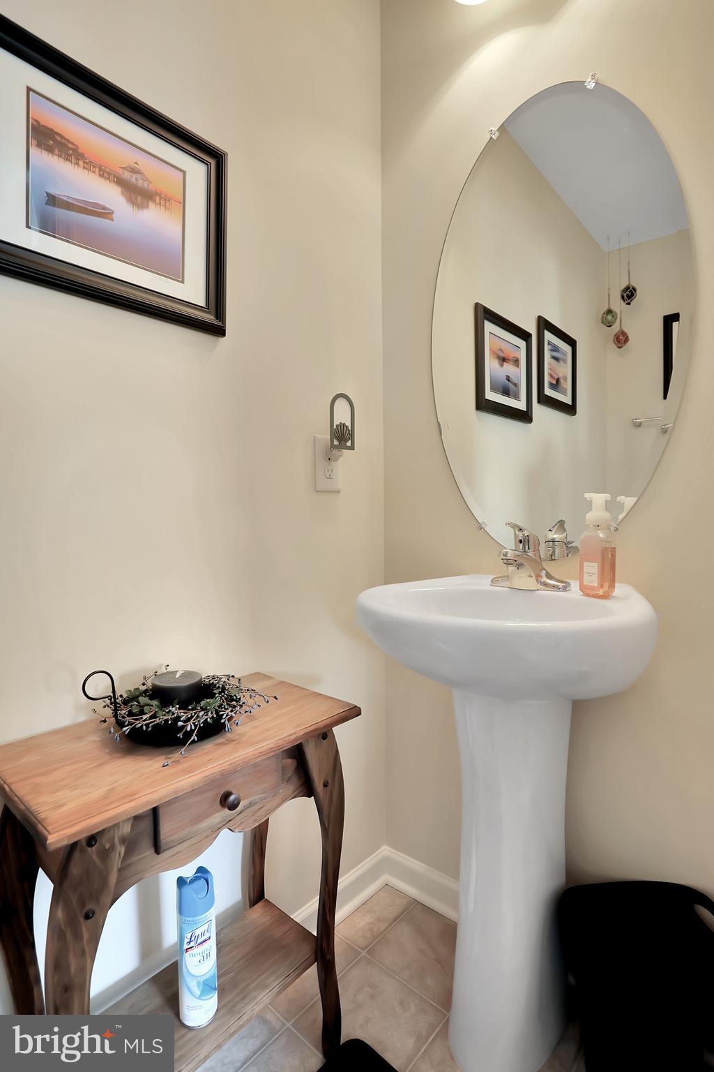 LAKELAND PLACE - Residential