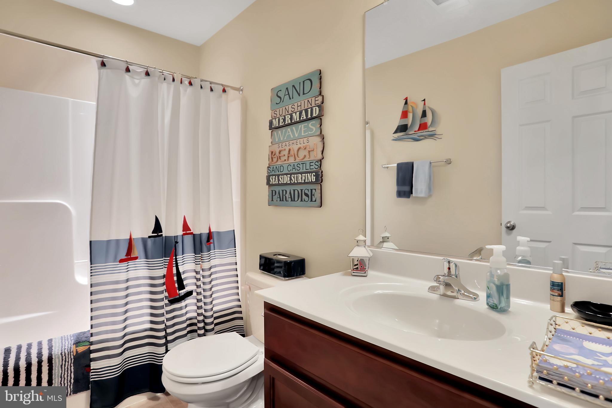 LAKELAND PLACE - Residential