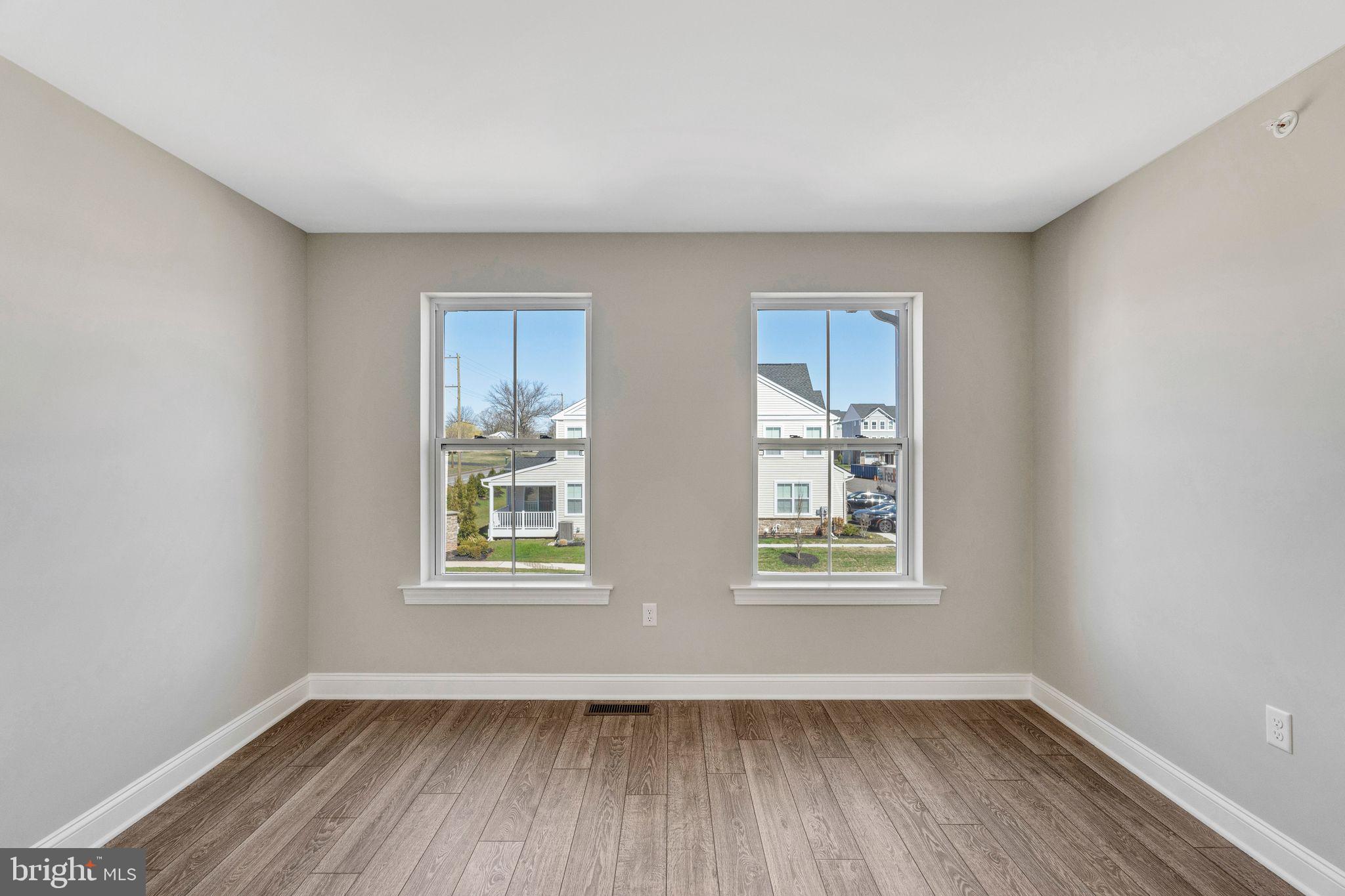 IRONWOOD - Residential Lease