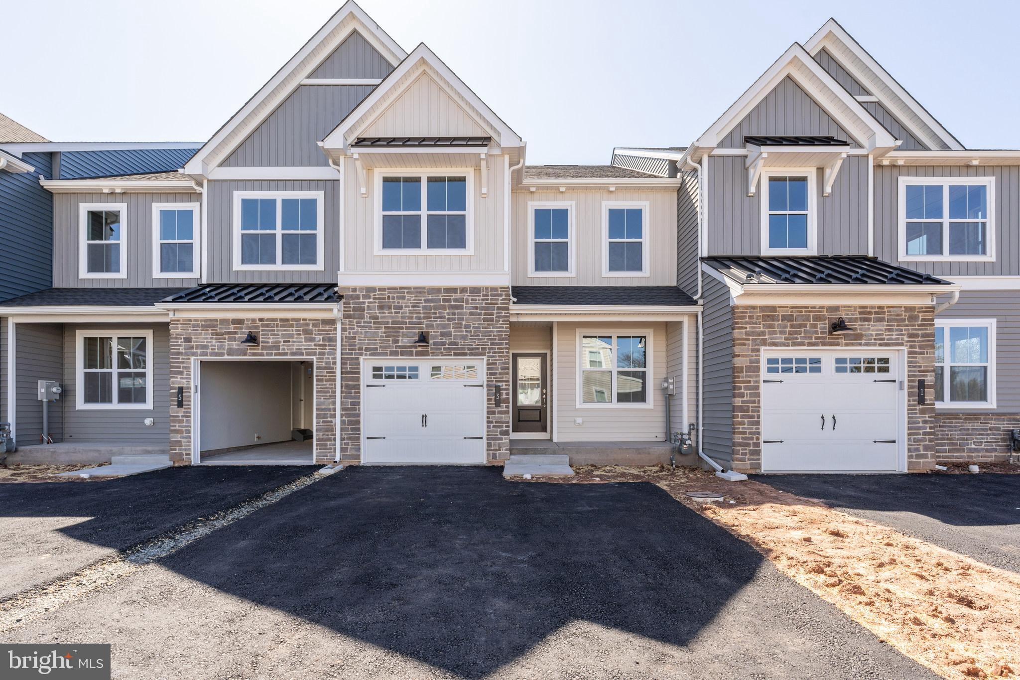 IRONWOOD - Residential Lease