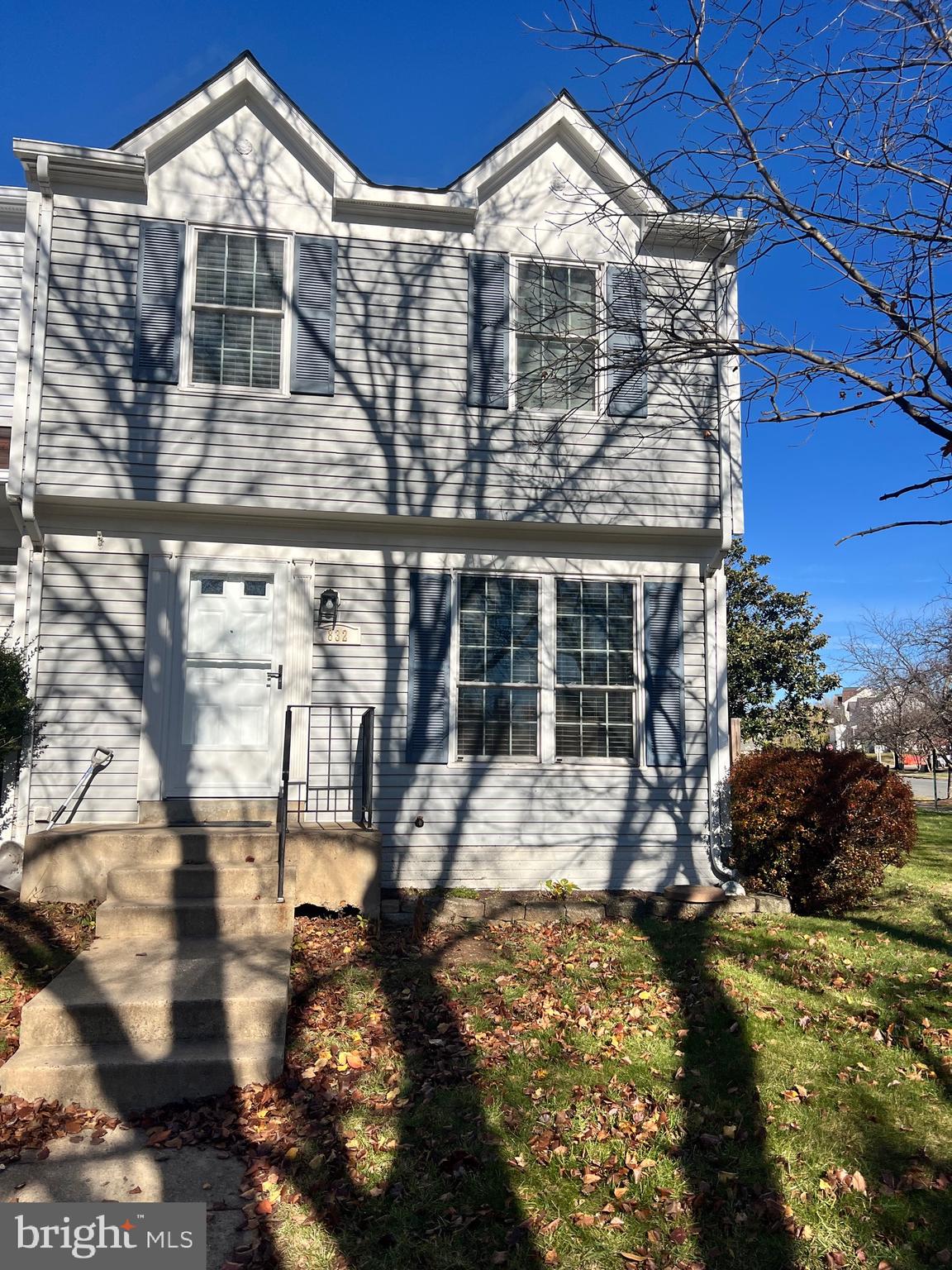 POTOMAC CROSSING - Residential