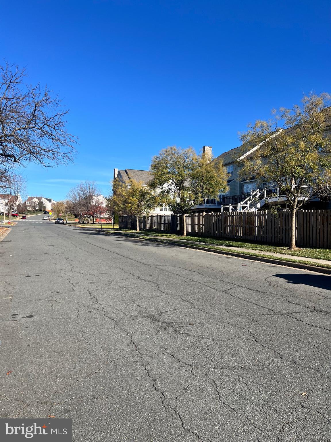 POTOMAC CROSSING - Residential