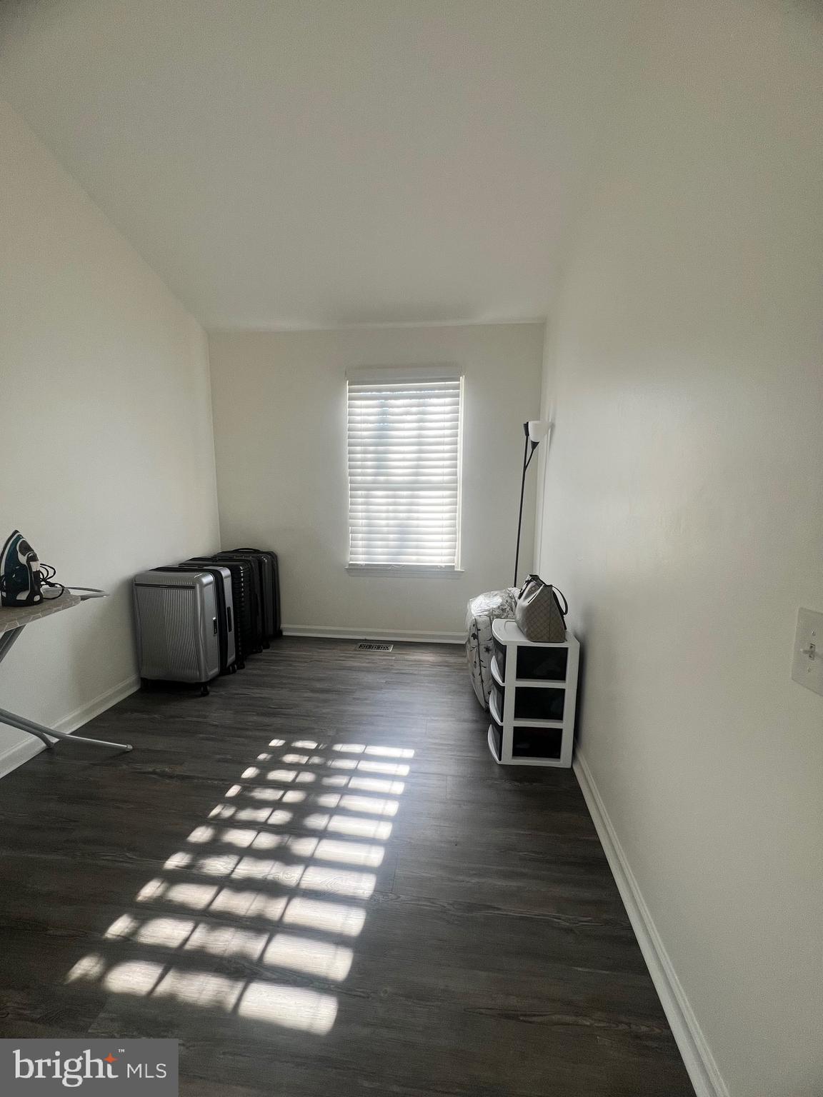 POTOMAC CROSSING - Residential