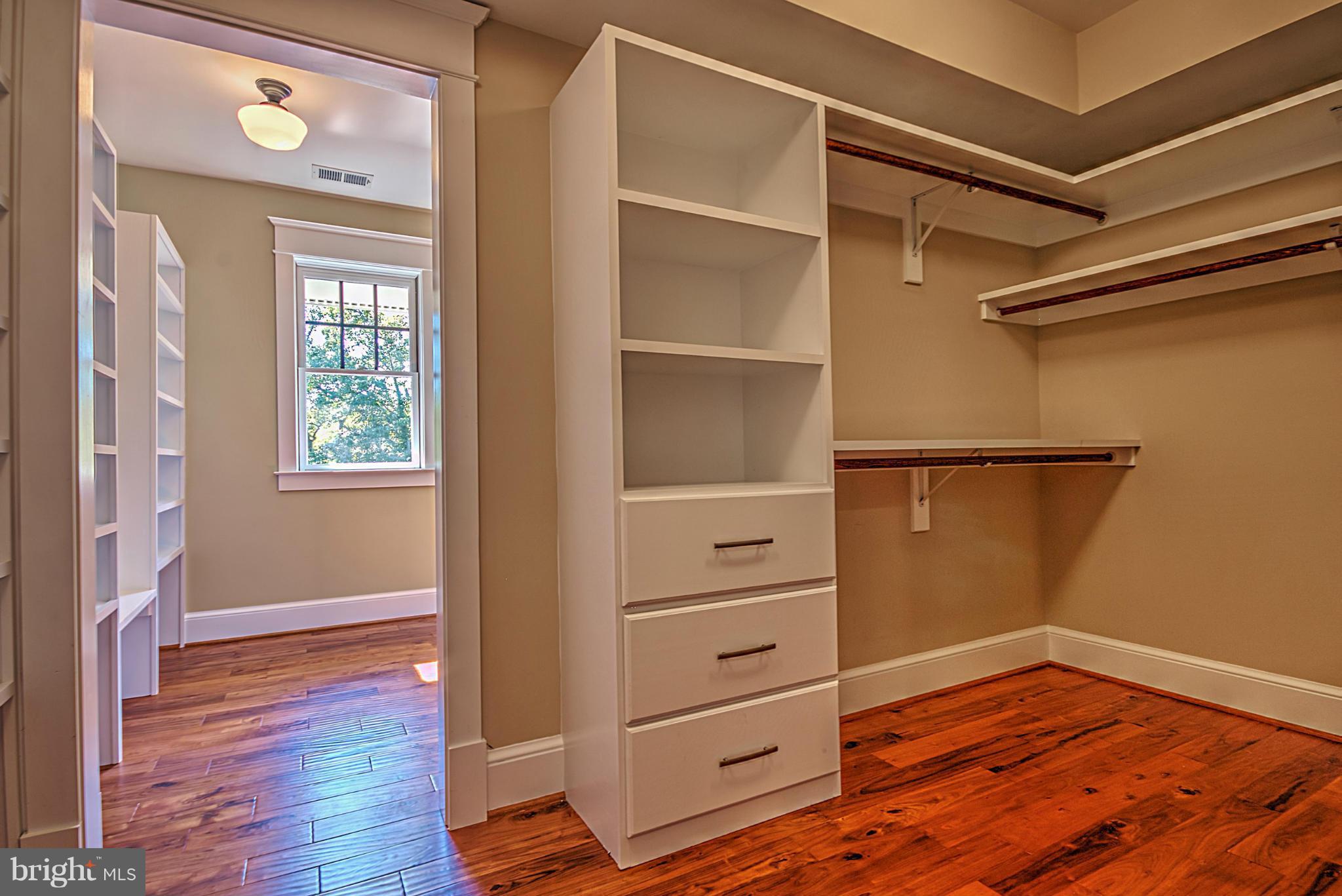 WOODMONT - Residential