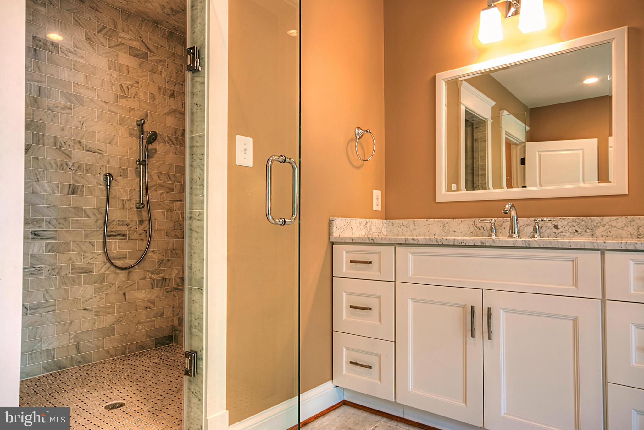 WOODMONT - Residential