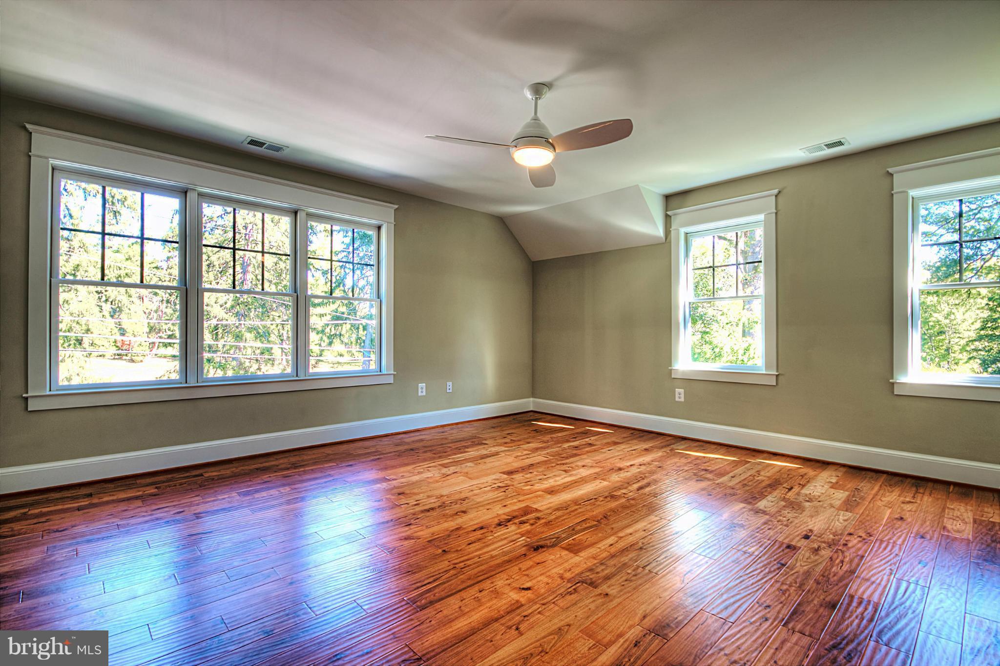 WOODMONT - Residential