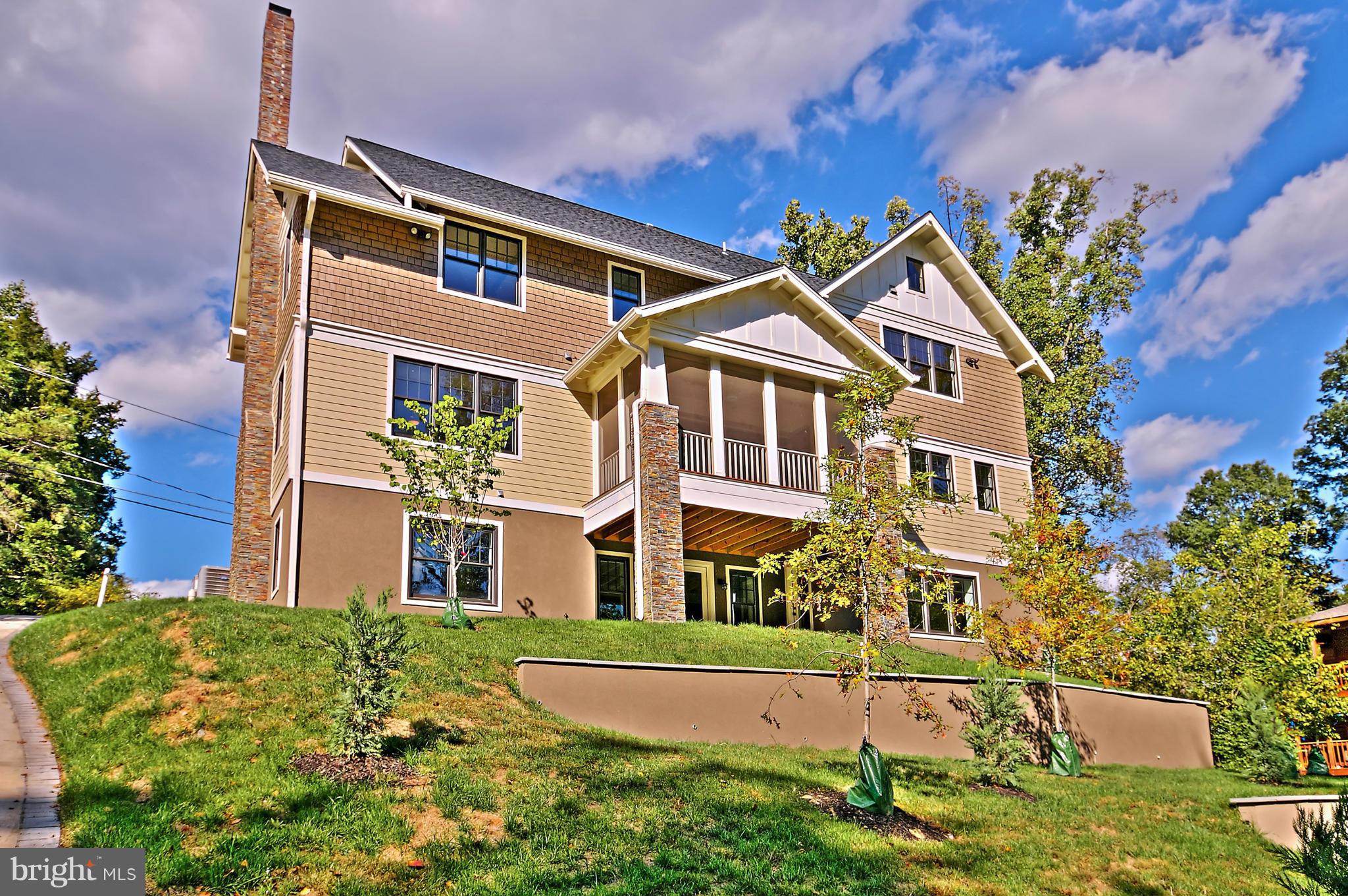 WOODMONT - Residential