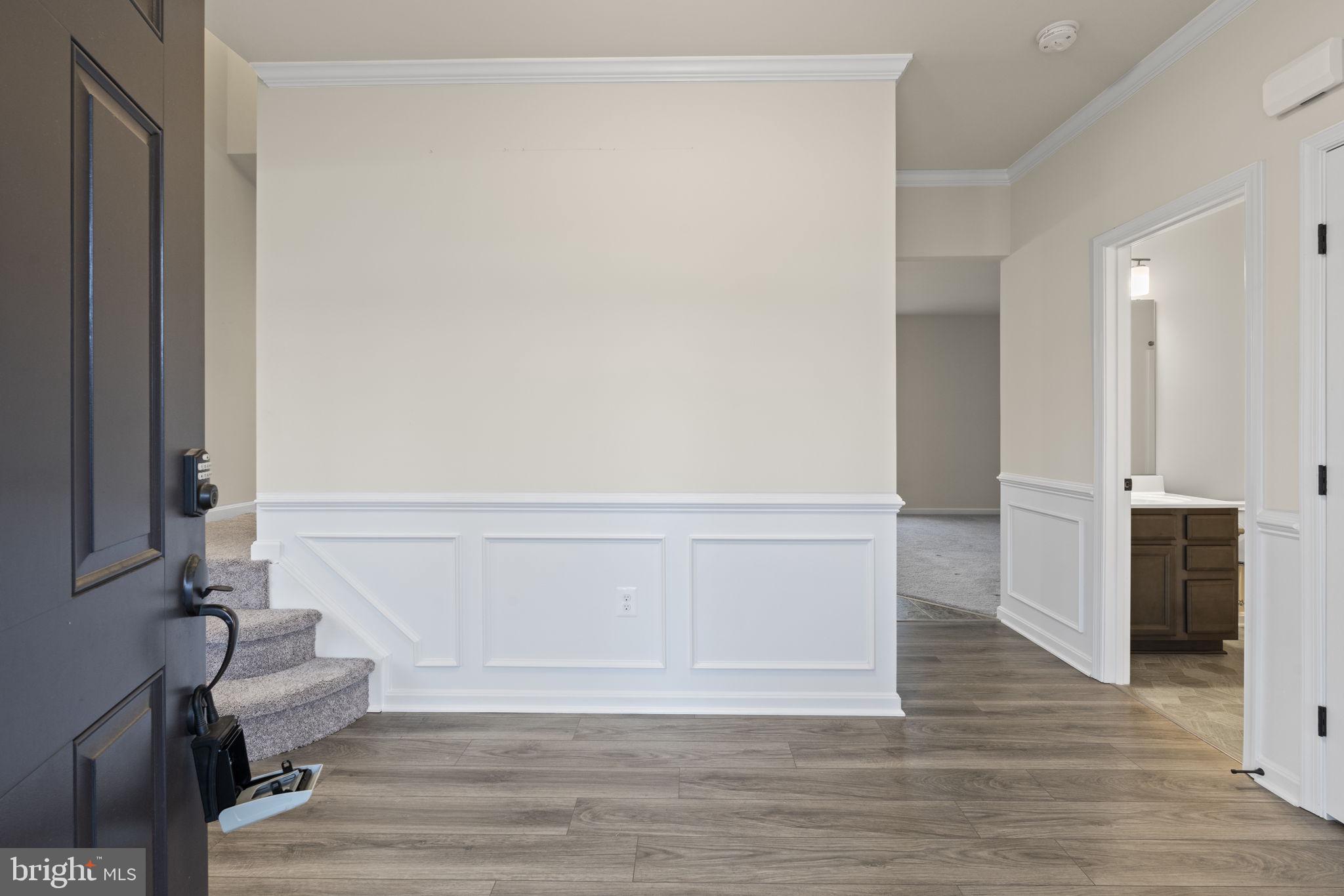 23348 LINDSAY DRIVE