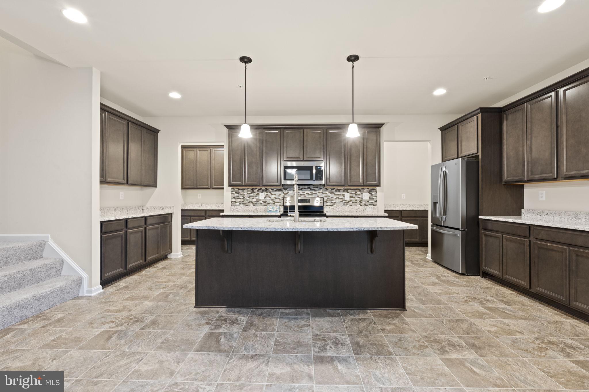 23348 LINDSAY DRIVE