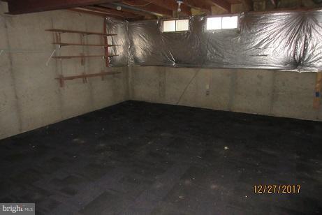 ROBIN MEADOWS - Residential