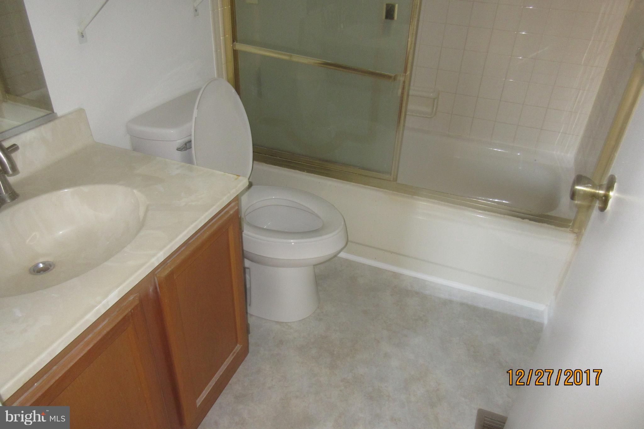 ROBIN MEADOWS - Residential