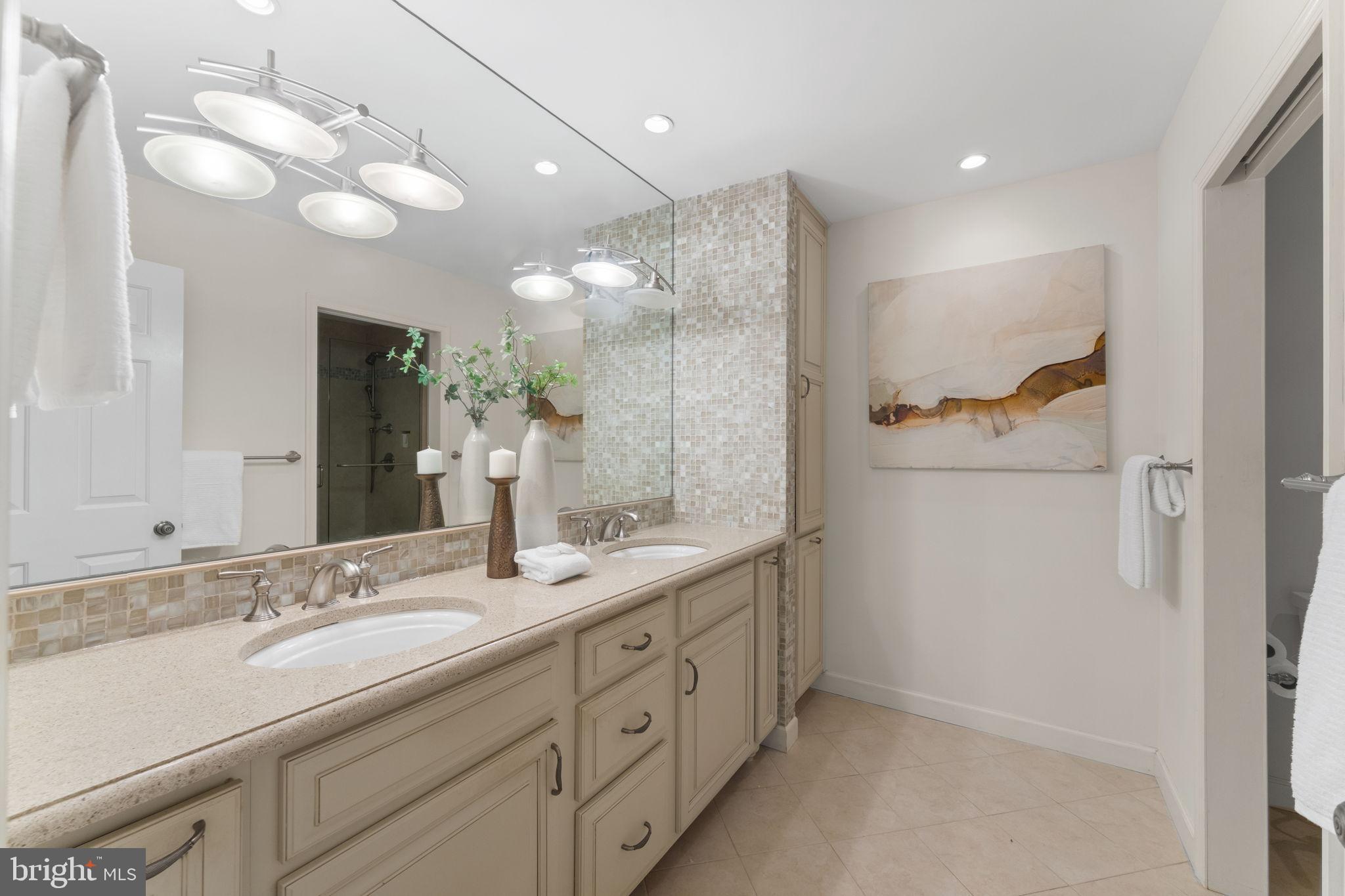 MADISON OF MCLEAN - Residential