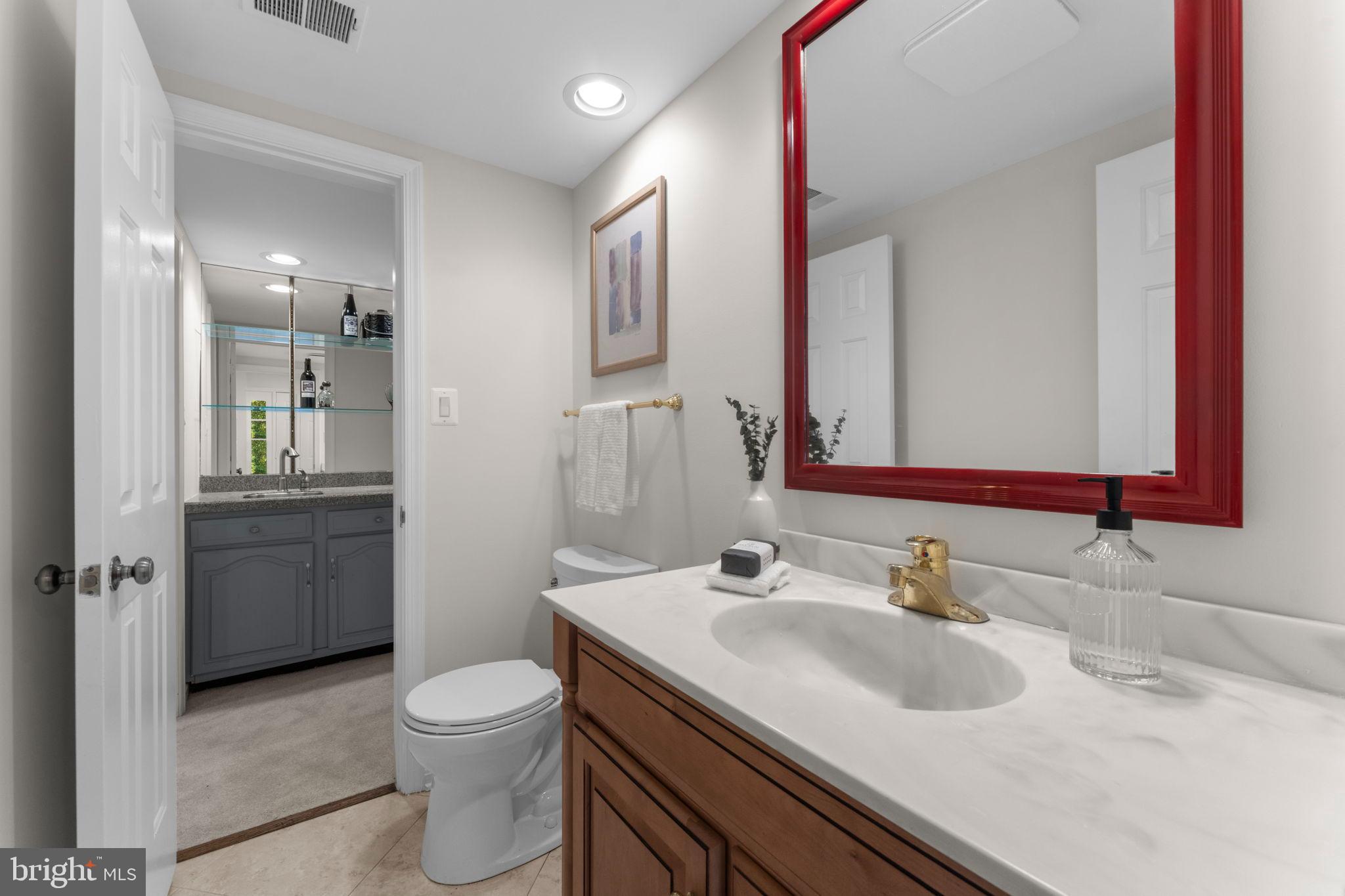 MADISON OF MCLEAN - Residential