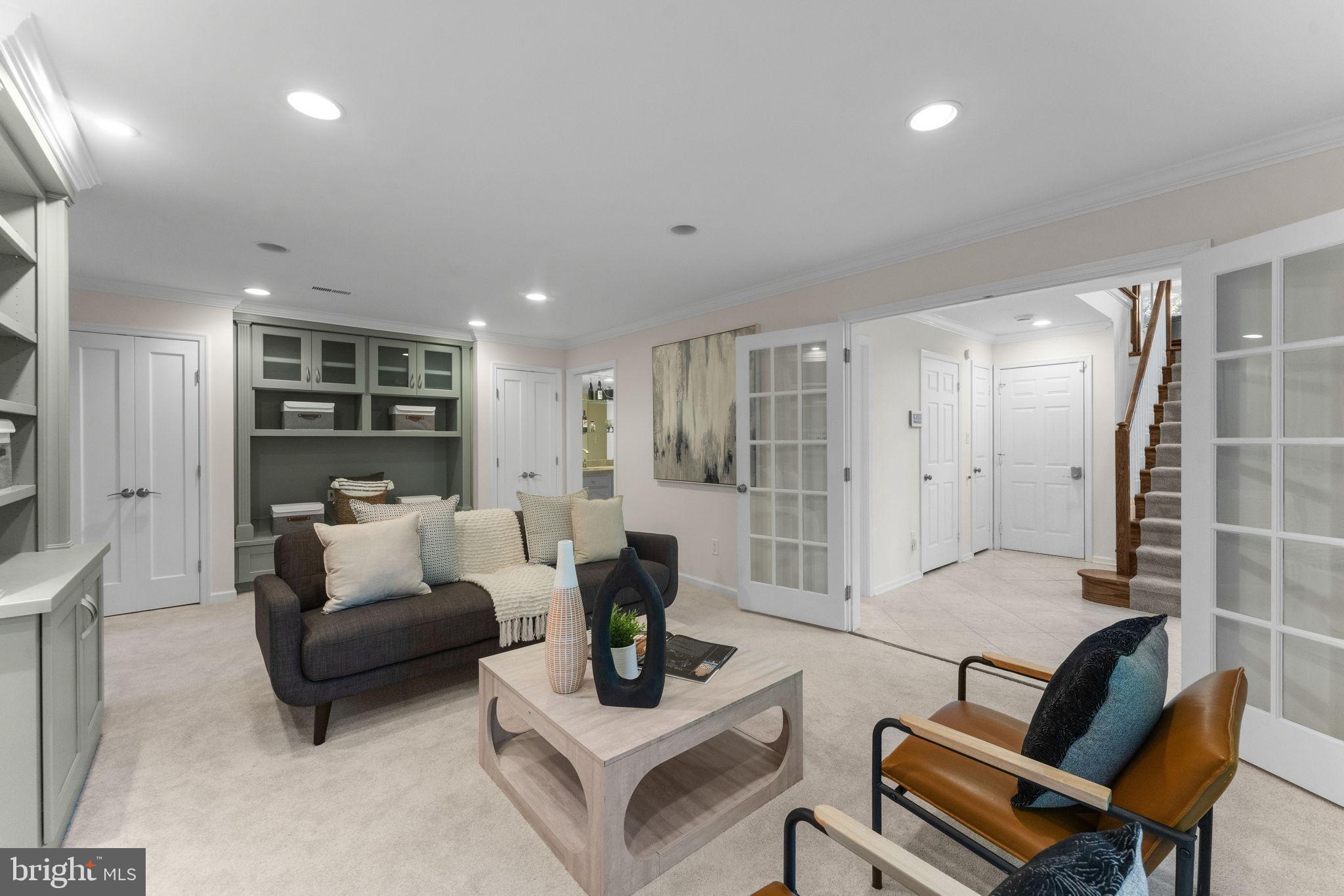 MADISON OF MCLEAN - Residential