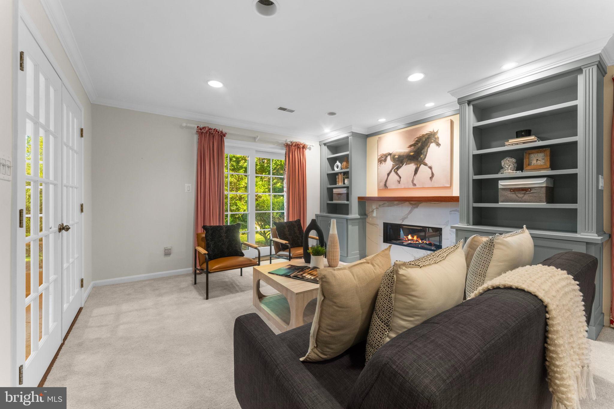 MADISON OF MCLEAN - Residential