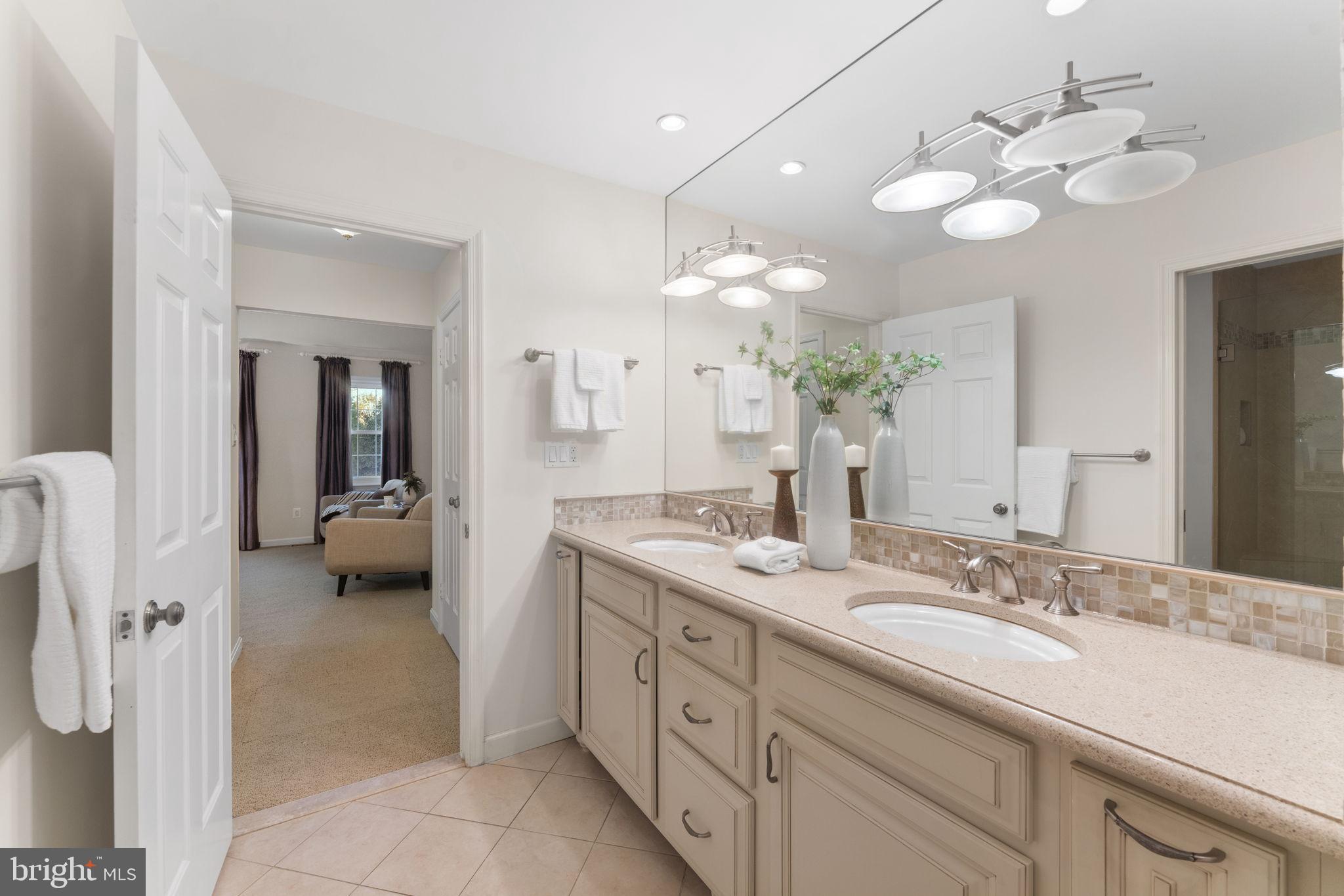 MADISON OF MCLEAN - Residential