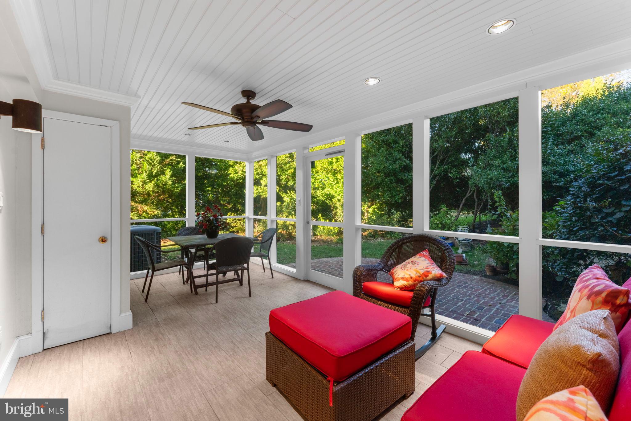 MADISON OF MCLEAN - Residential