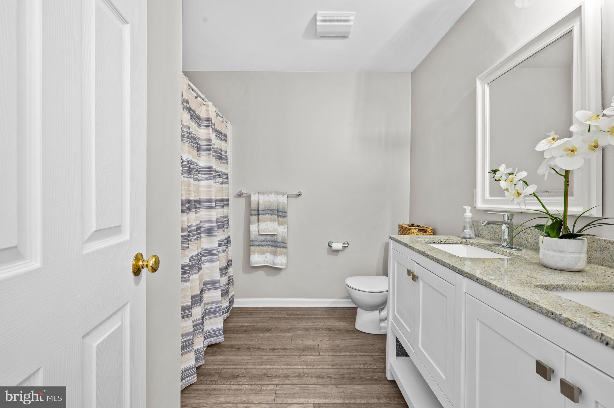 THE VILLAS - Residential Lease