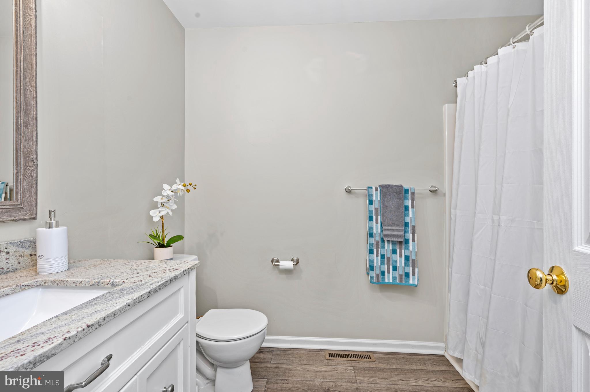 THE VILLAS - Residential Lease